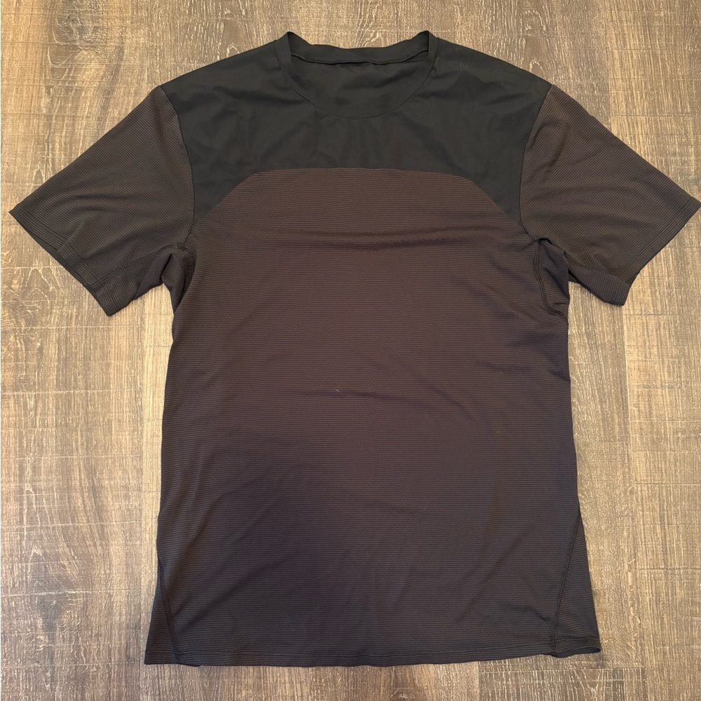 Men's Lululemon Wicking T-Shirt
